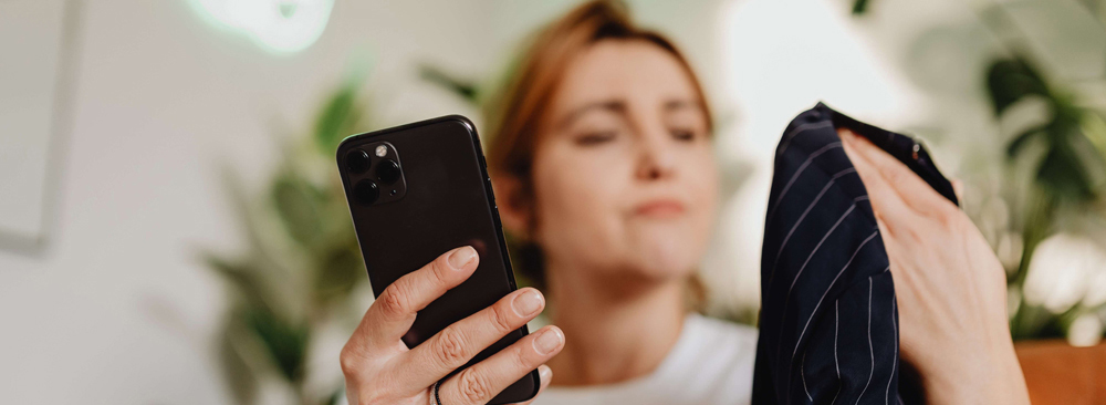 How to monitor my husband’s phone without him knowing it?